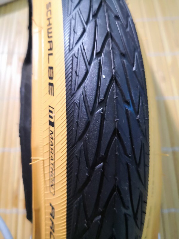 Brompton Explore Specific Foldable Tan Wall Tyre 35-349 (Schwalbe Marathon Racer)