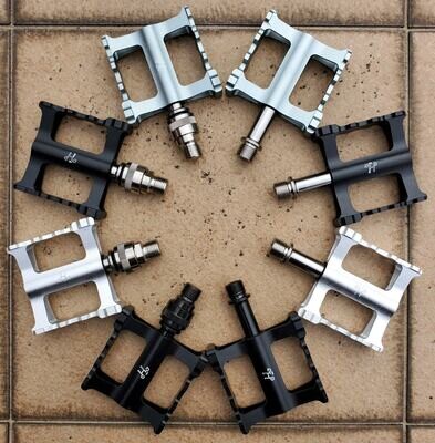 Pedal Holder for Titanium Spindle Left Detachable Pedal (H&amp;H)