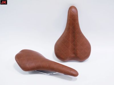 Saddle