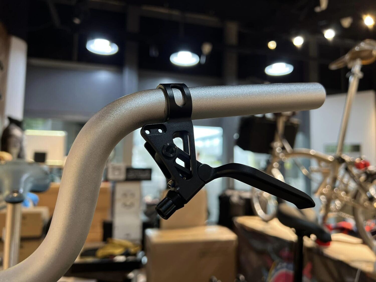 Brake Levers for Brompton (-86g) Shifter &amp; Bell Compatible (MiniMODs), Color: Black