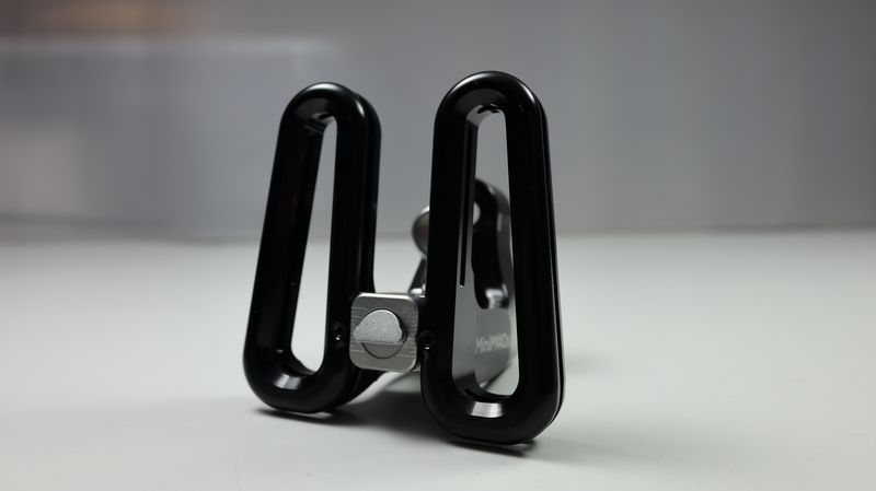 MiniMODs Adjustable Front Carrier Block /Black Frame /Grey Tab