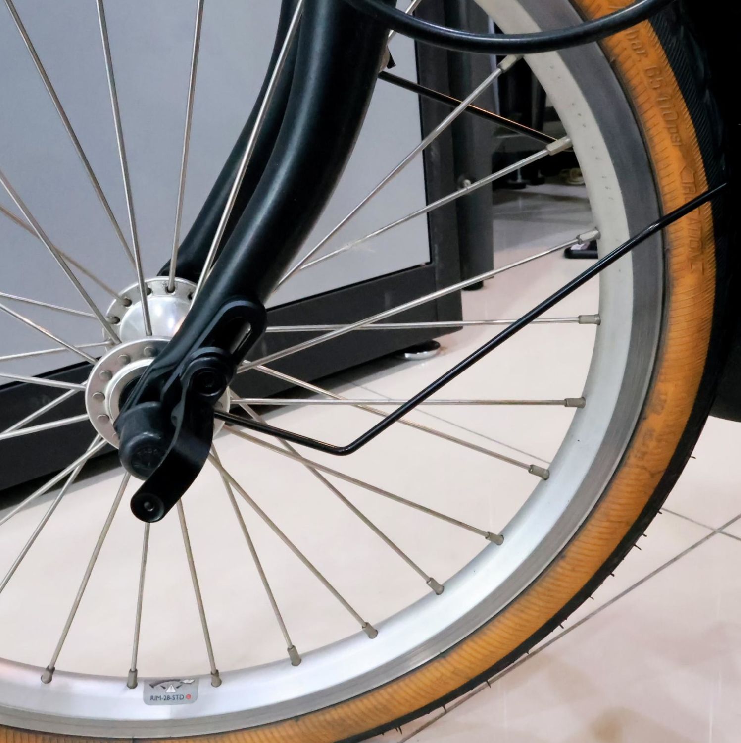 MiniMODs Adjustable Front Axle Hook (L/R Types, mudguard/ mudguard + rack)