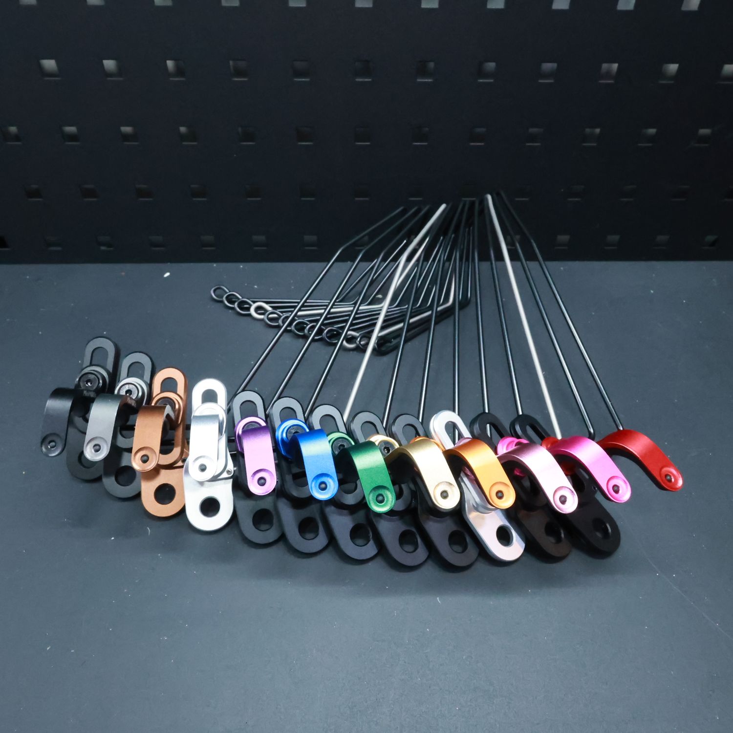 MiniMODs Adjustable Front Axle Hook (L/R Types, mudguard/ mudguard + rack)
