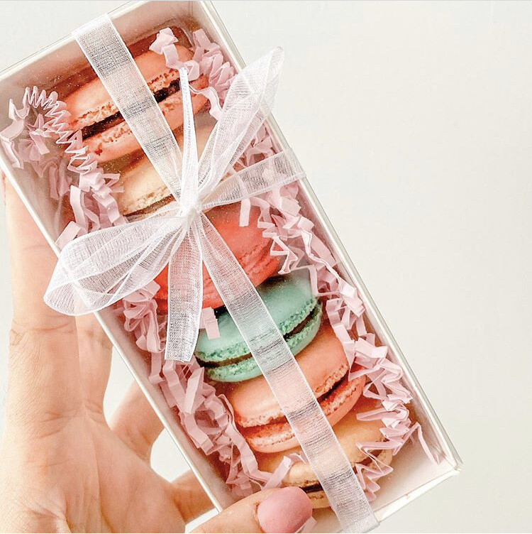 ​French Macaron Assortments - Sleeve of 6