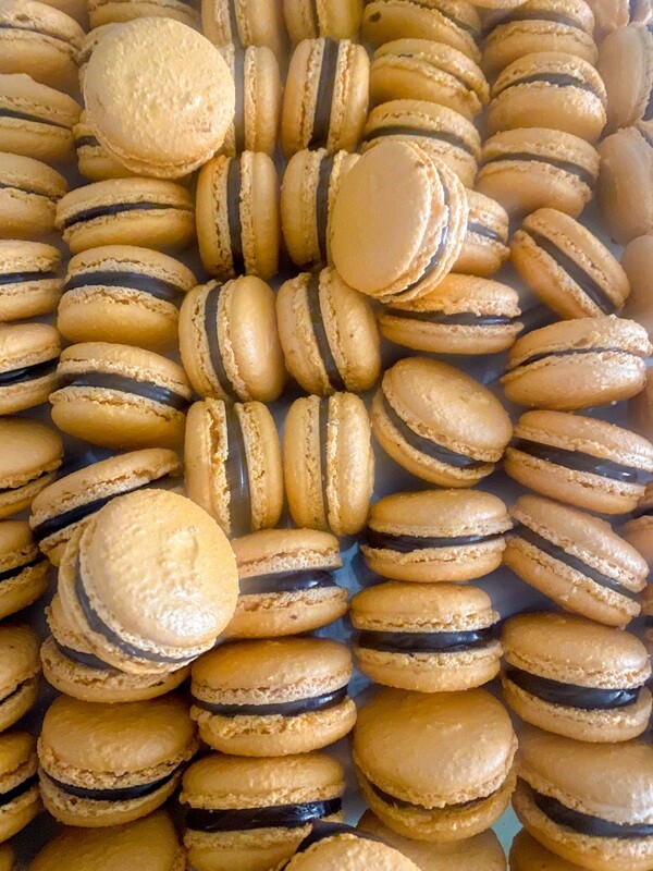 ​French Macaron Assortments - Dozen Box