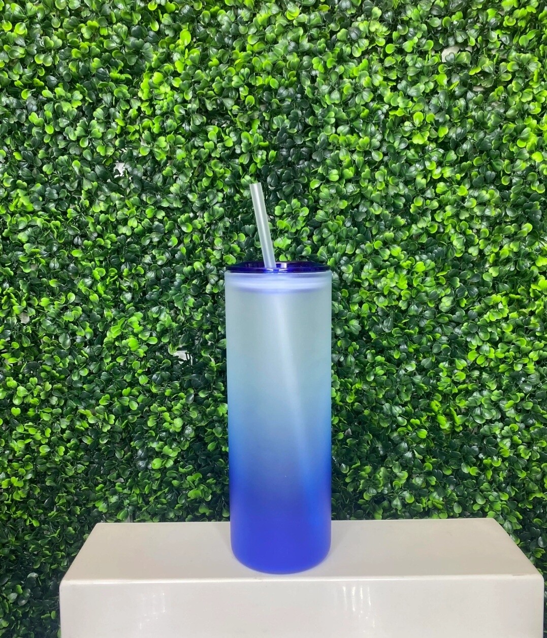 FROSTED GRADIENT OMBRE GLASS TUMBLER