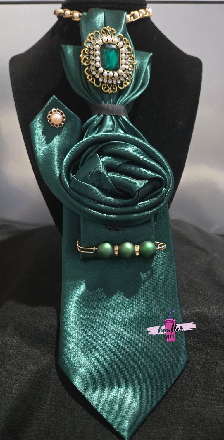 Emerald Lady