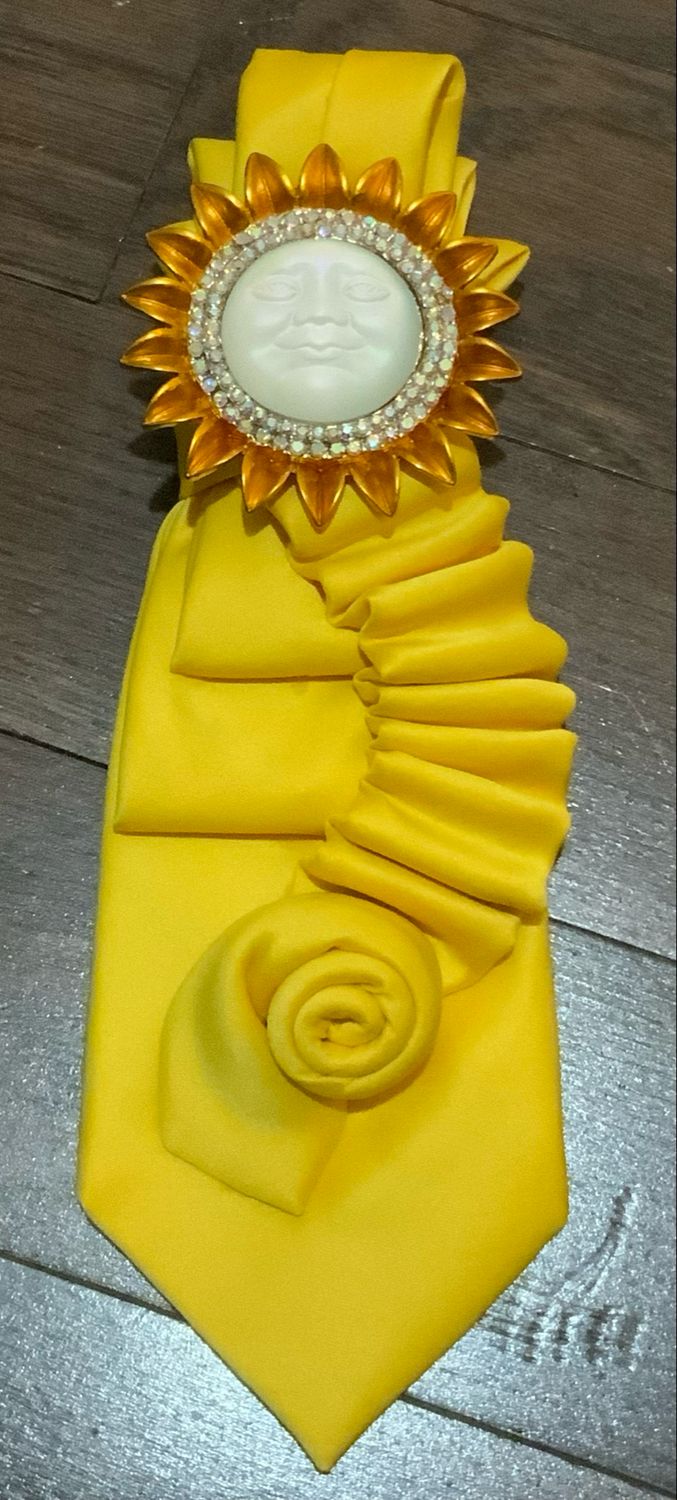Essence Ruffle Tie