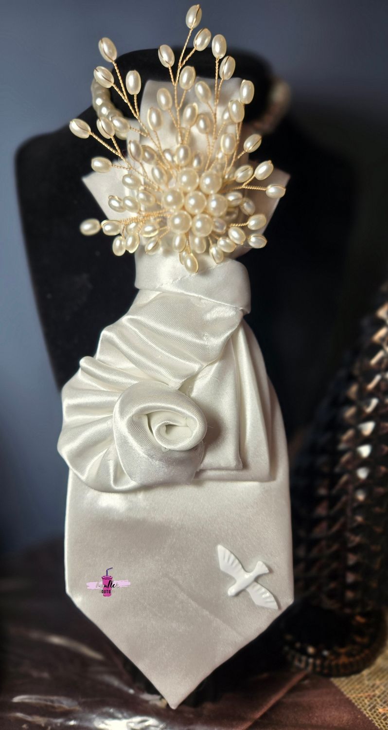 Dove Ruffle Tie