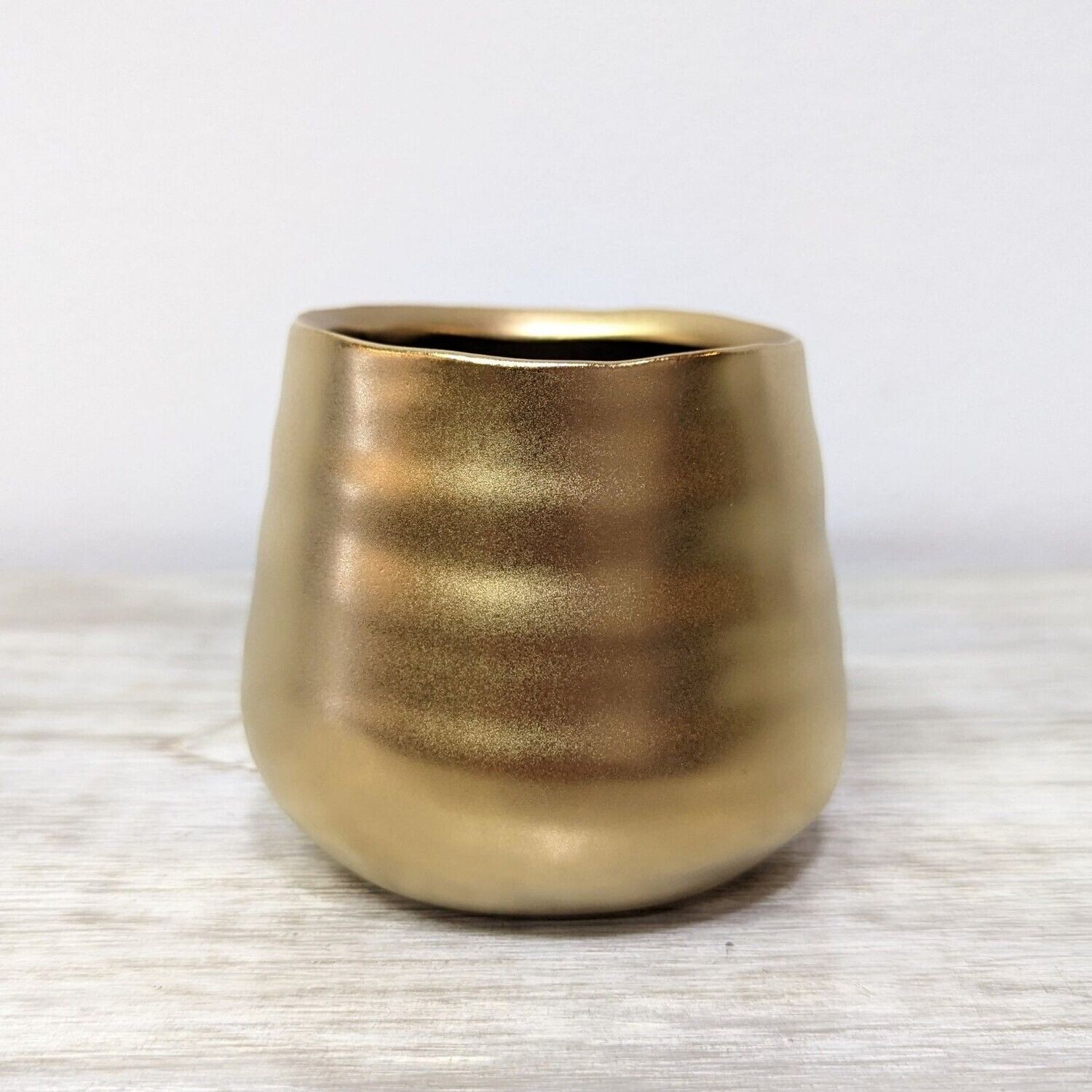 2" Gold Textured Pot