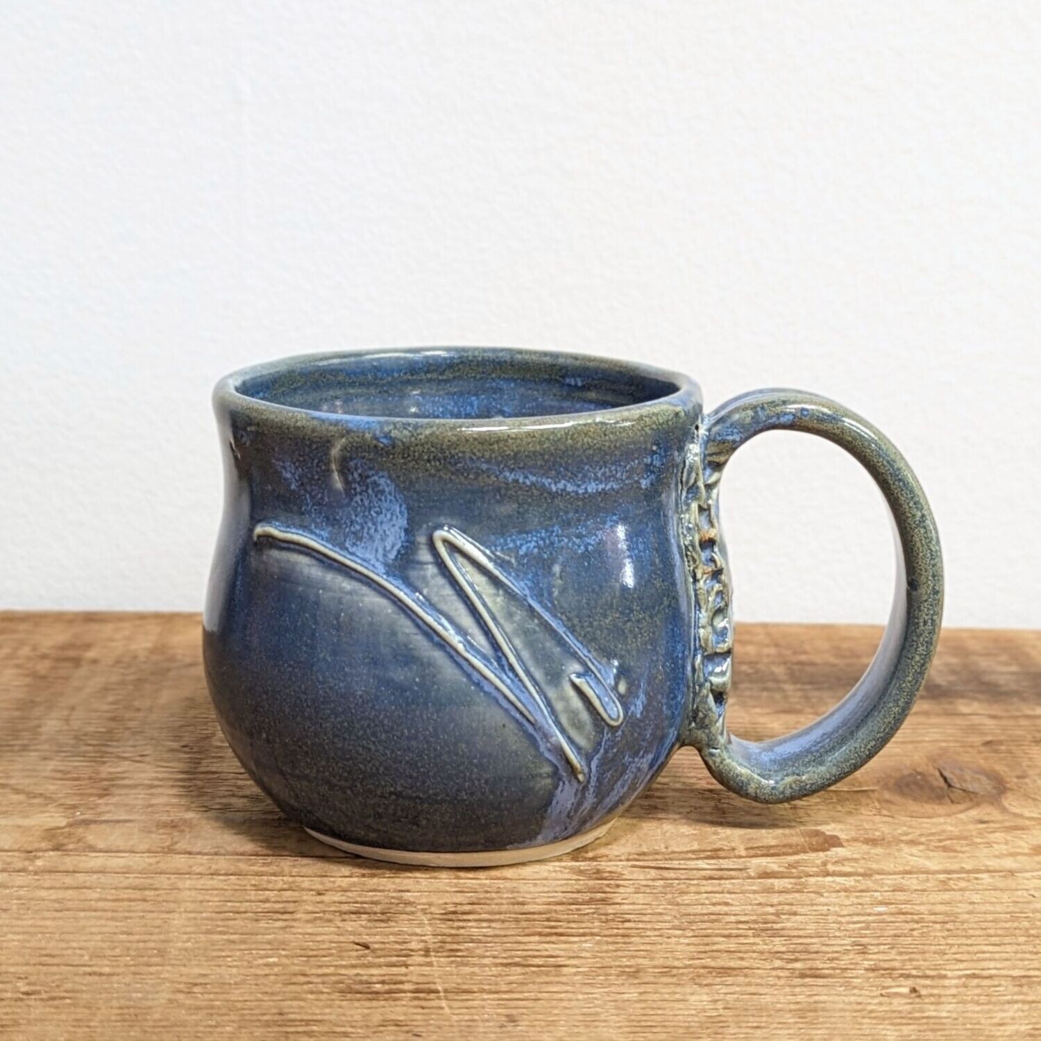 Round Blue Zigzag Mug