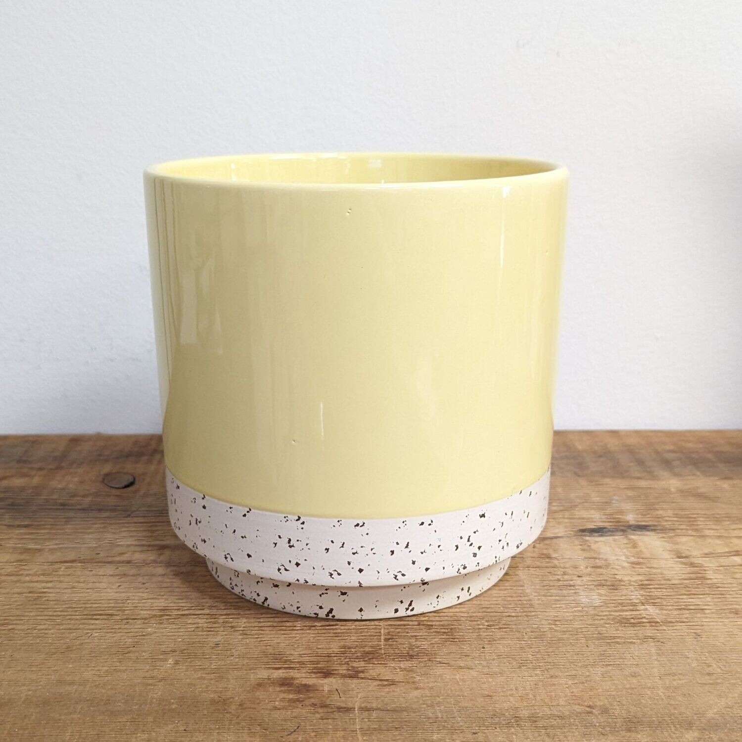 6" Speckled Light Yellow Pot