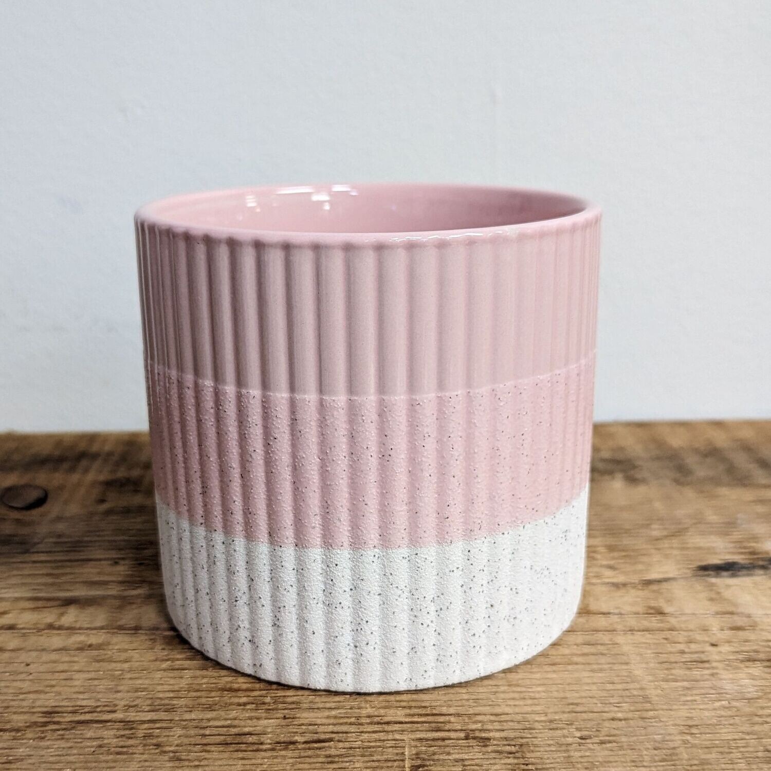 4" Ribbed Pink and White Pot