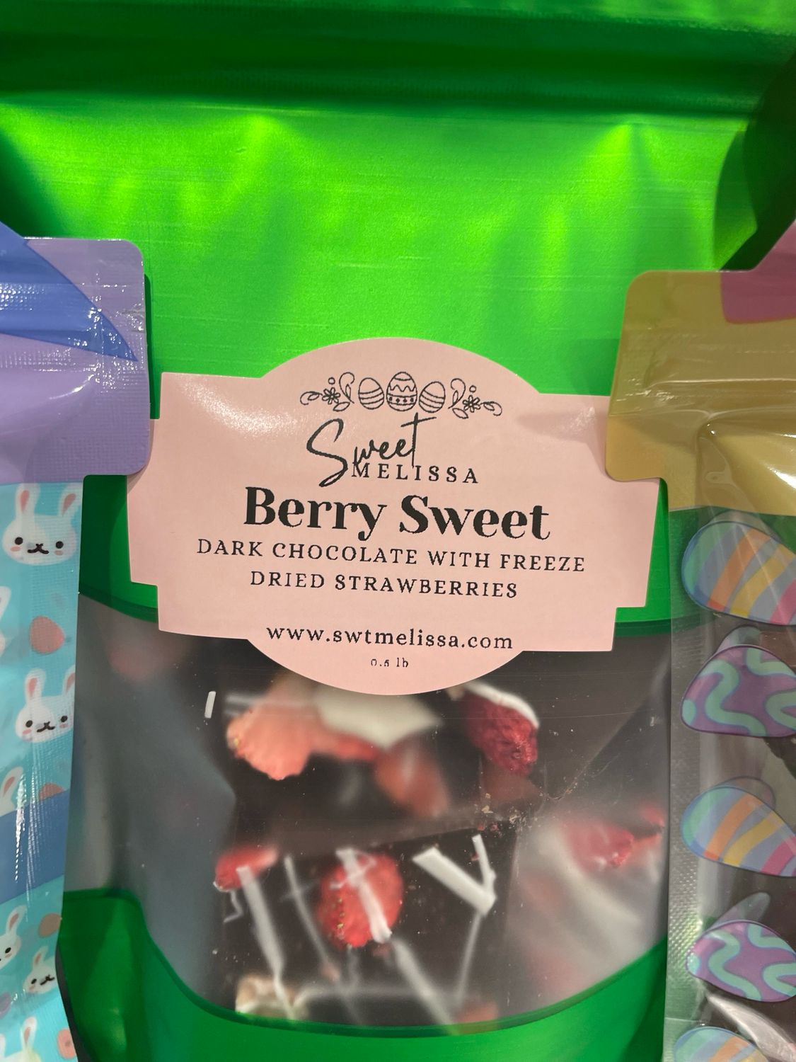 BERRY SWEET Chocolate Bark