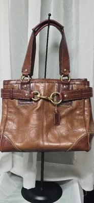 Vintage Coach Hamptons Embossed Leather bag