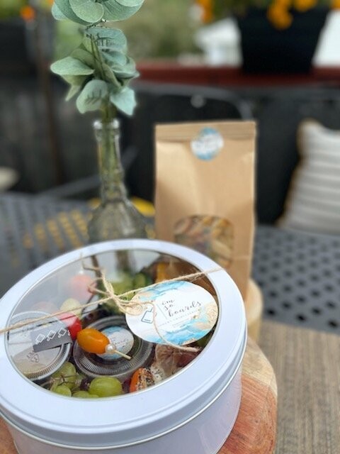 The Medium Graze Box