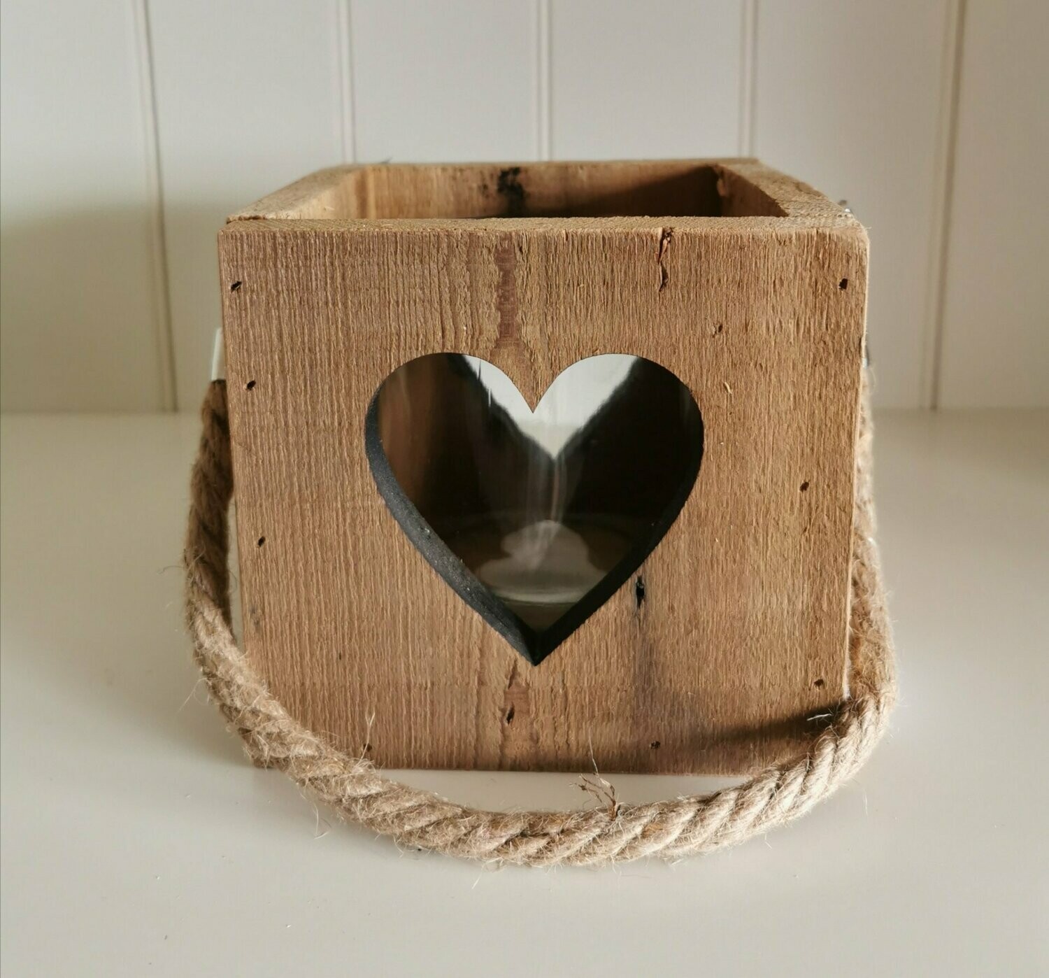 Holz Box mit Glas und Herz