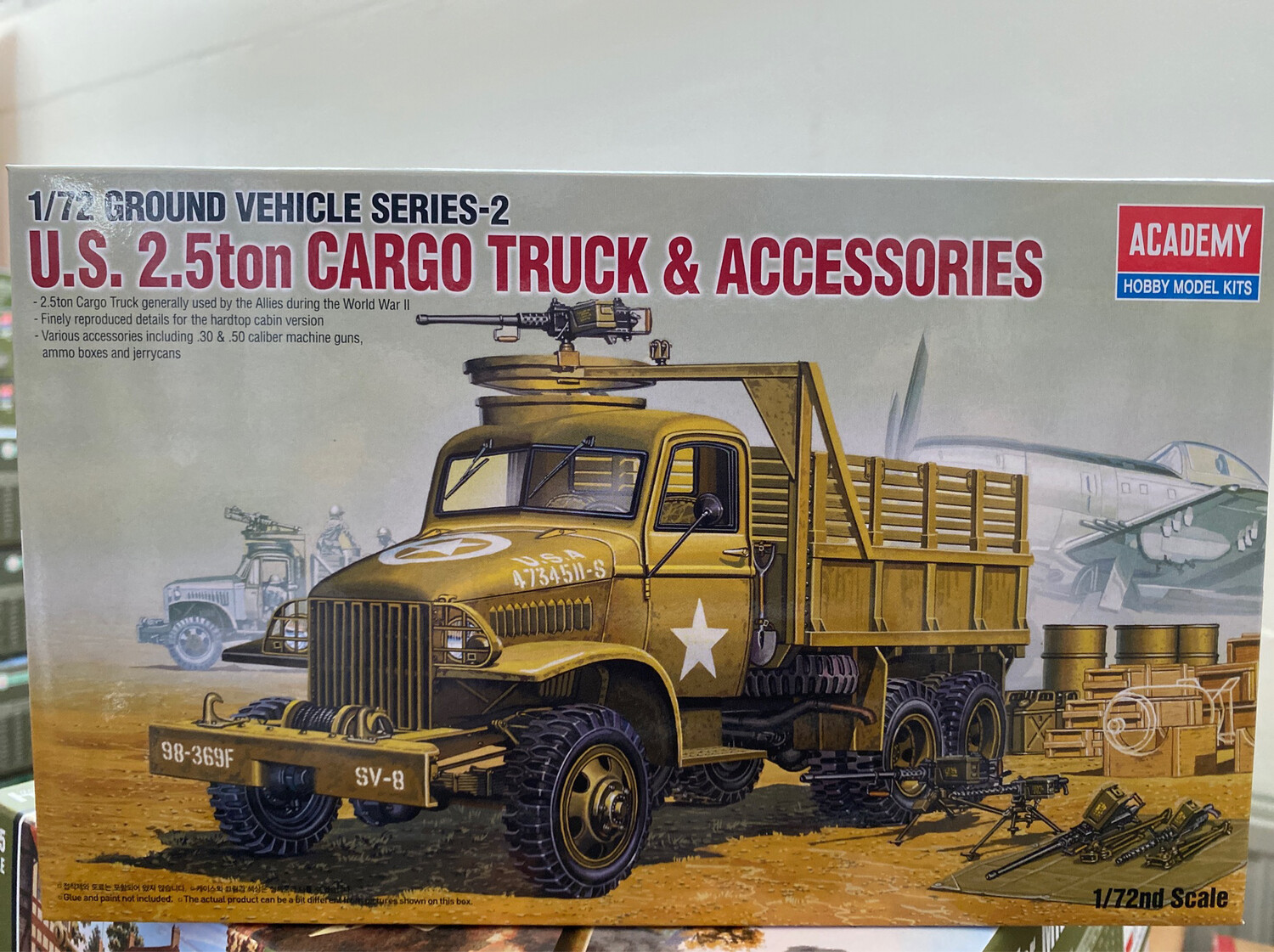 Academy 13402 1/72 US 2,5 TON TRUCK & ACCESSOIRES