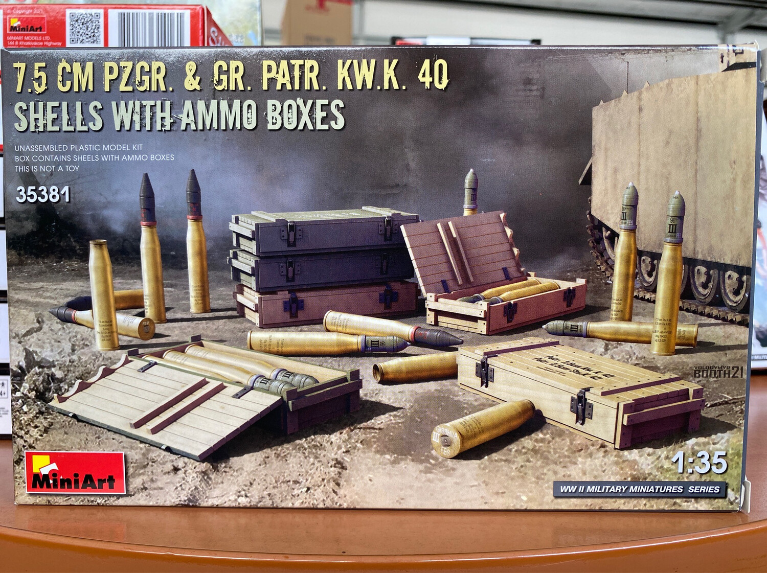 Miniart MA35381 1/35 7.5cm PZGR. &GR. PATR. KW.K.40 Shells with Ammo Boxes