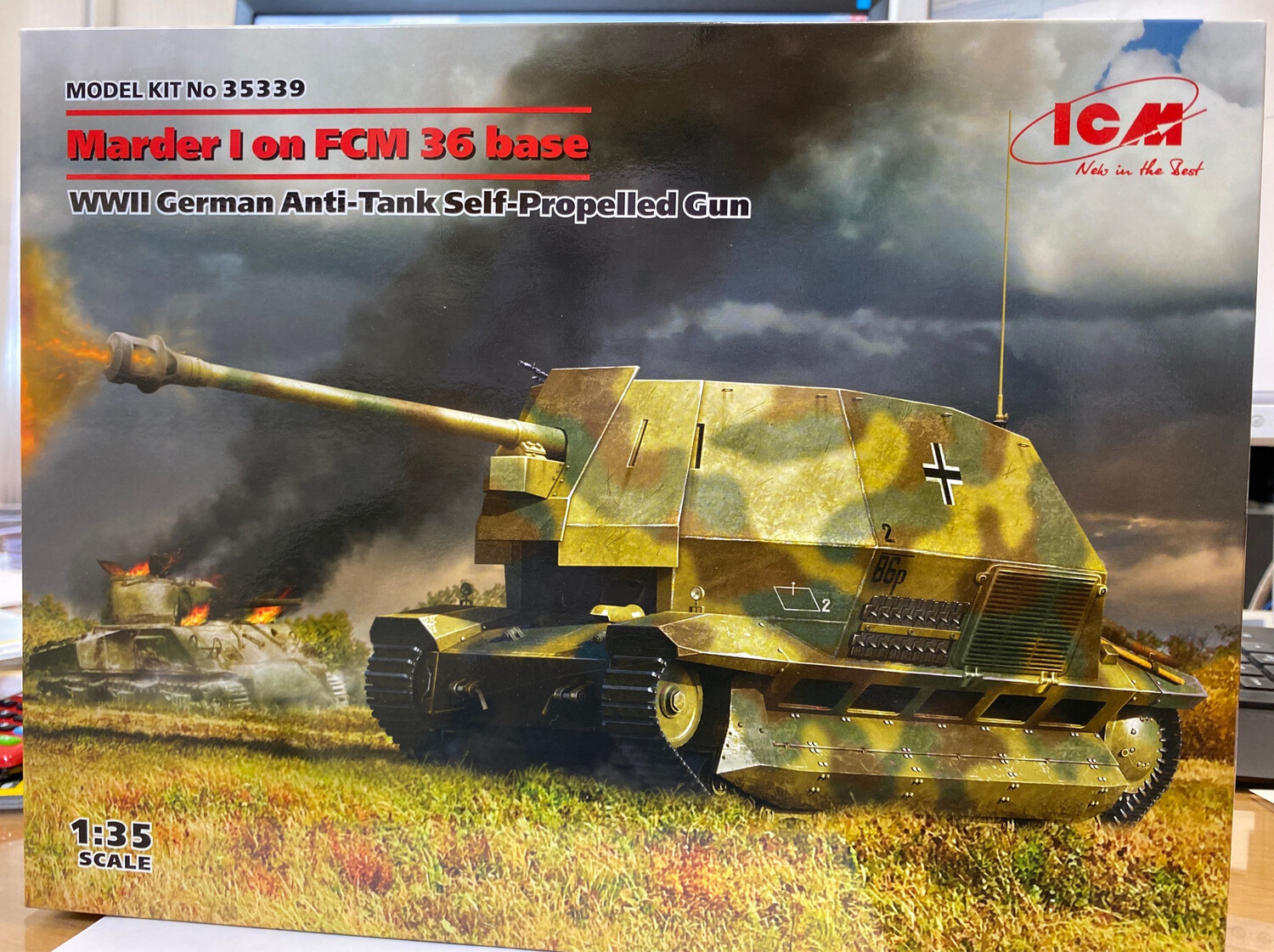 ICM ICM35339 1/35 Marder I on FCM 36 base