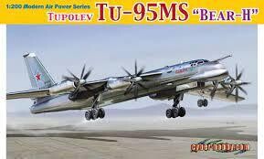 DRAGON CYBER HOBBY DR2014 1/200 Tupolev Tu-95MS "Bear-H"