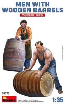 Miniart MA38070 1/35 Men With Wooden Barrels - NEU