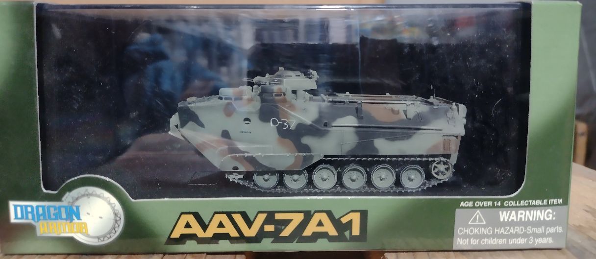 DRAGON ARMOR DR60056 1/72 AAV7A1 USMC "Operation Irene", Mogadishu 1993