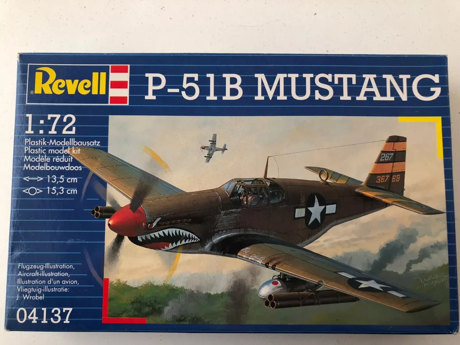 REVELL REV04137 1/72 P-51B Mustang