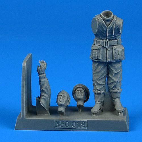 Aero Bonus AEB350019 1/35 British WW2 Sailor for the HMS X-craft submarine - ANGEBOT !!