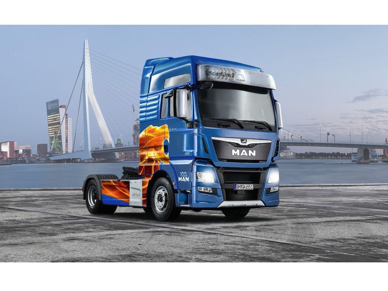 Italeri IT3916_V 1/24 Man TGX XXL D38 - E6 Edition Italeri IT3916_V 1/24 Man TGX XXL D38 - E6 Edition