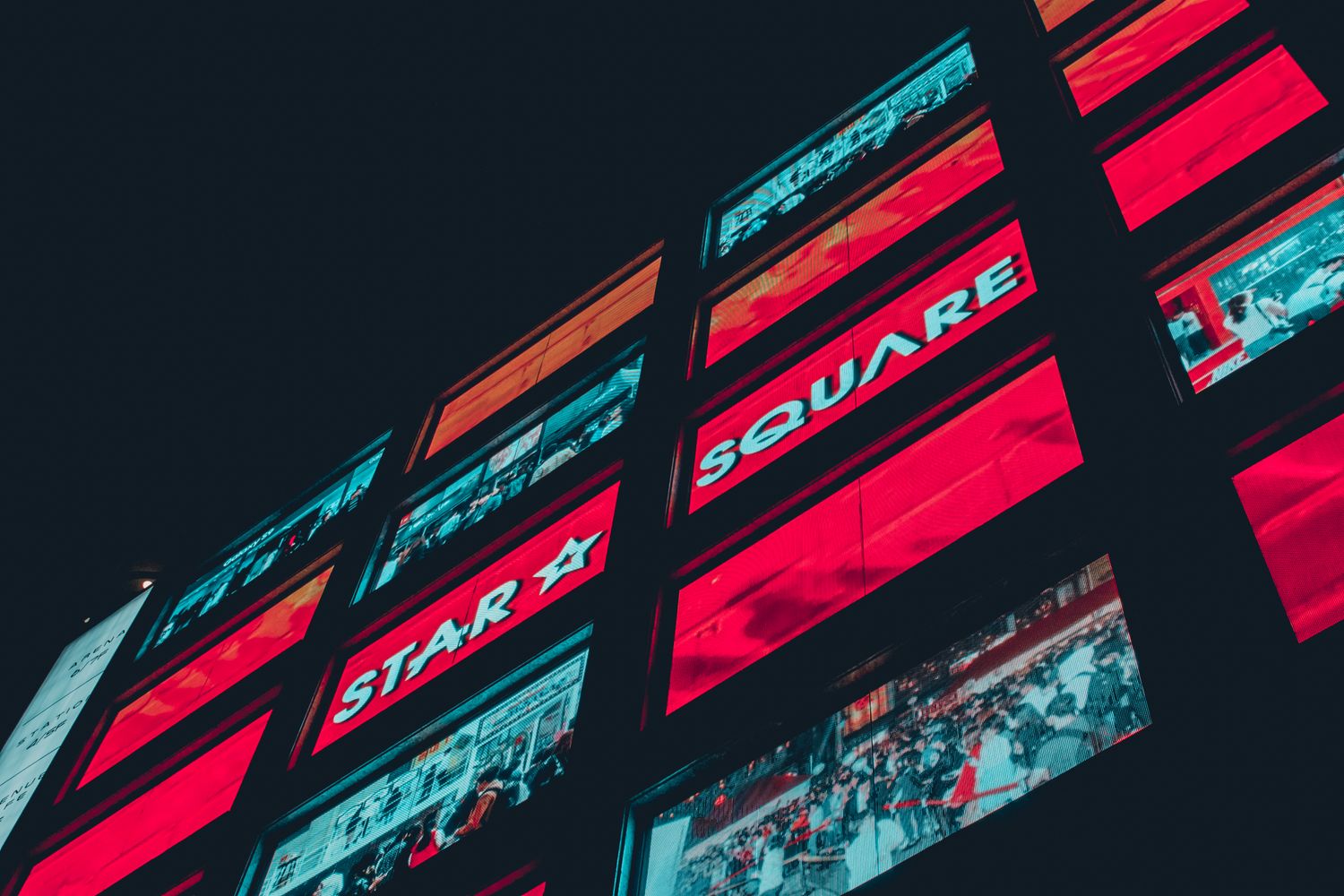 NEON