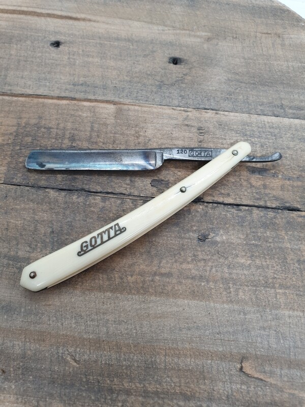 GOTTA VINTAGE GERMAN SOLINGEN RAZOR