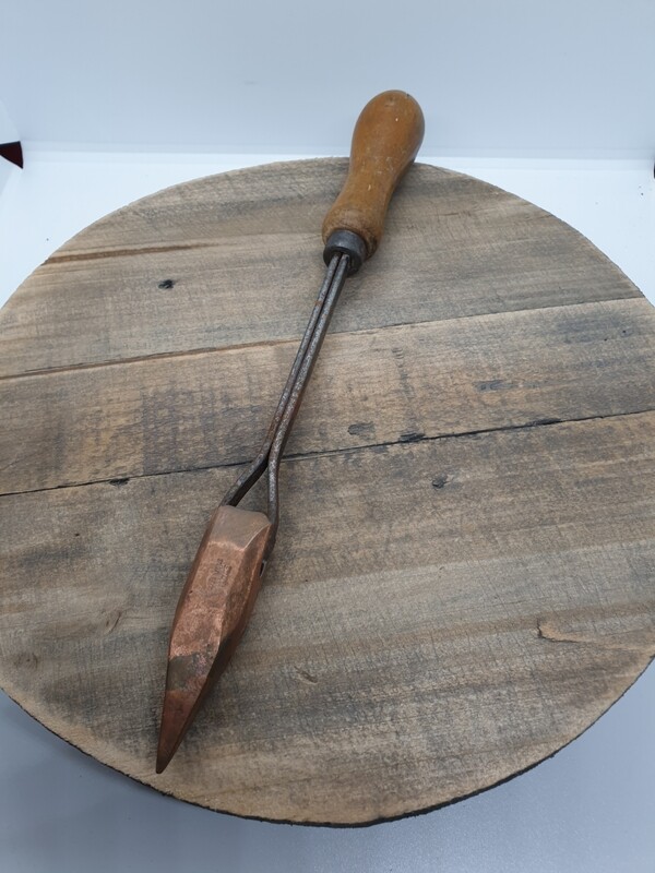 COPPER SOLDERING IRON NO.6 MOORE & WRIGHT SHEFFIELD ENGLAND
