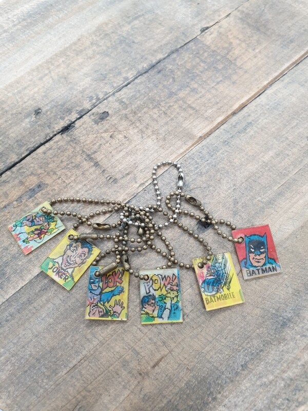 BATMAN VARI-VUE FLICKER KEY CHAINS 1966 SET 6