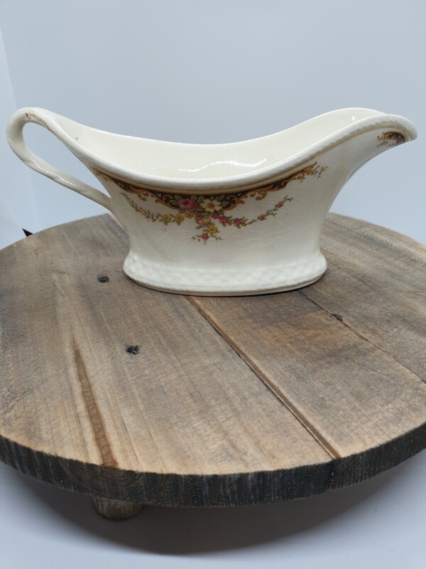 J & G MEAKIN GRAVY BOAT