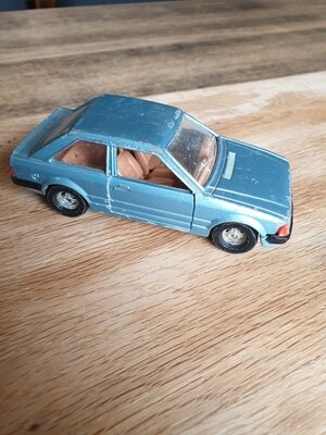 CORGI FORD ESCORT 1.3 GL DIE CAST CAR