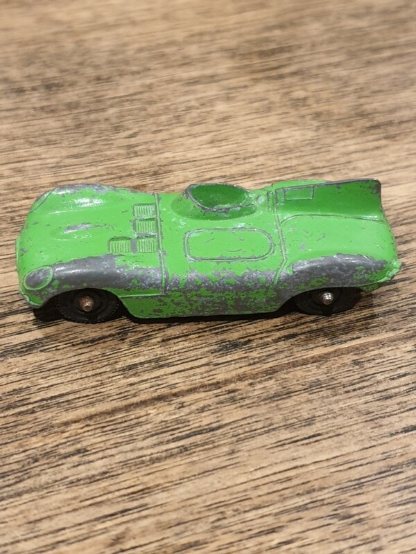 TOOTSIE TOY  JAGUAR ROADSTER GREEN 1960,S
