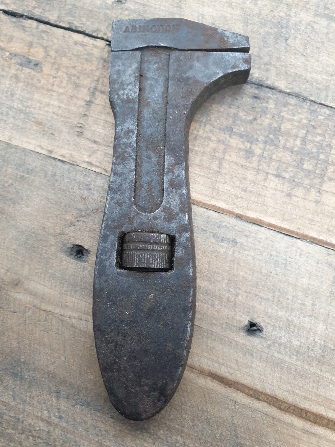 ABINGDON VINTAGE FISH BELLY WRENCH