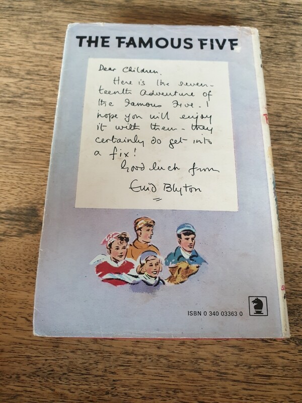 ENID BLYTON FIVE GET INTO A FIX HARDBACK