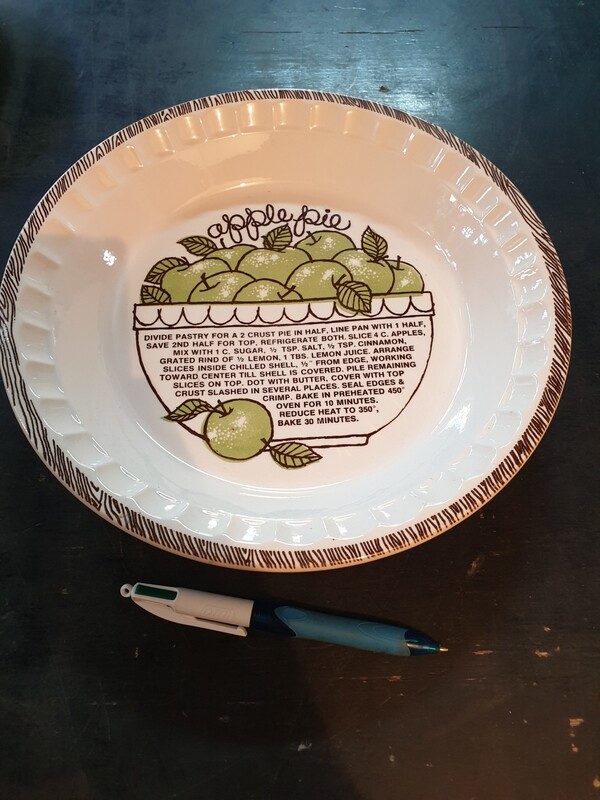 APPLE PIE RECIPE BAKING DISH U.S.A