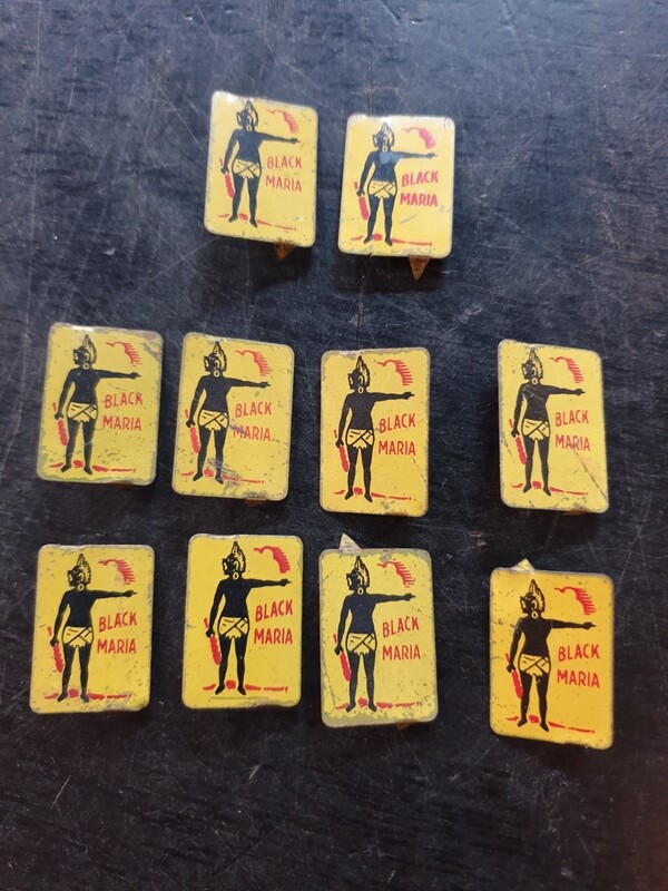 BLACK MARIA VINTAGE TOBACCO TAGS TIN LITHO