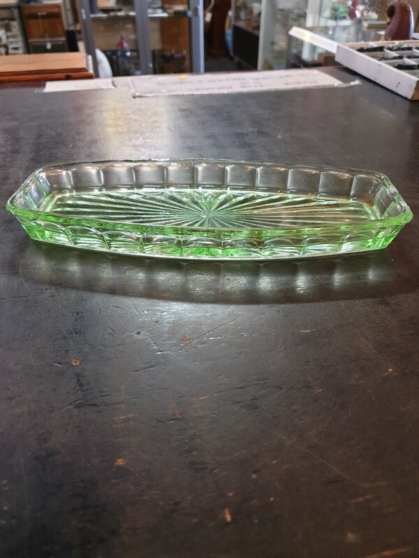 GREEN DEPRESSION GLASS DISH
