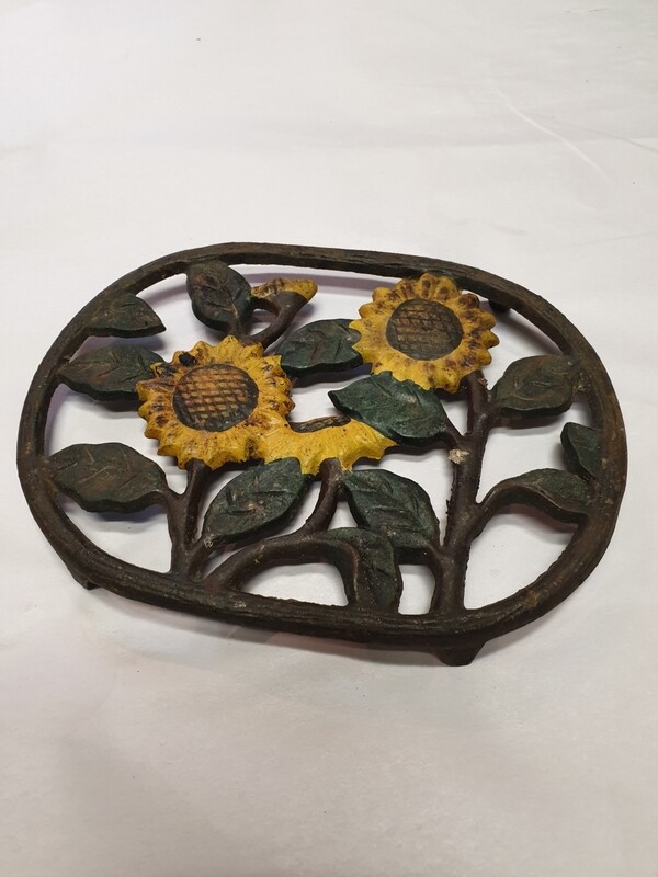 SUNFLOWER CAST IRON TRIVET
