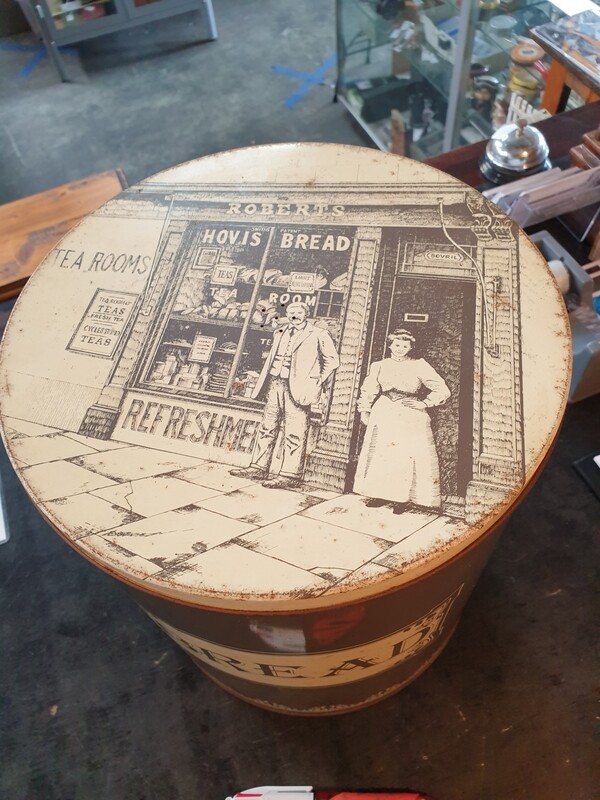 VINTAGE BREAD BIN/TIN ROBERTS TEA ROOMS