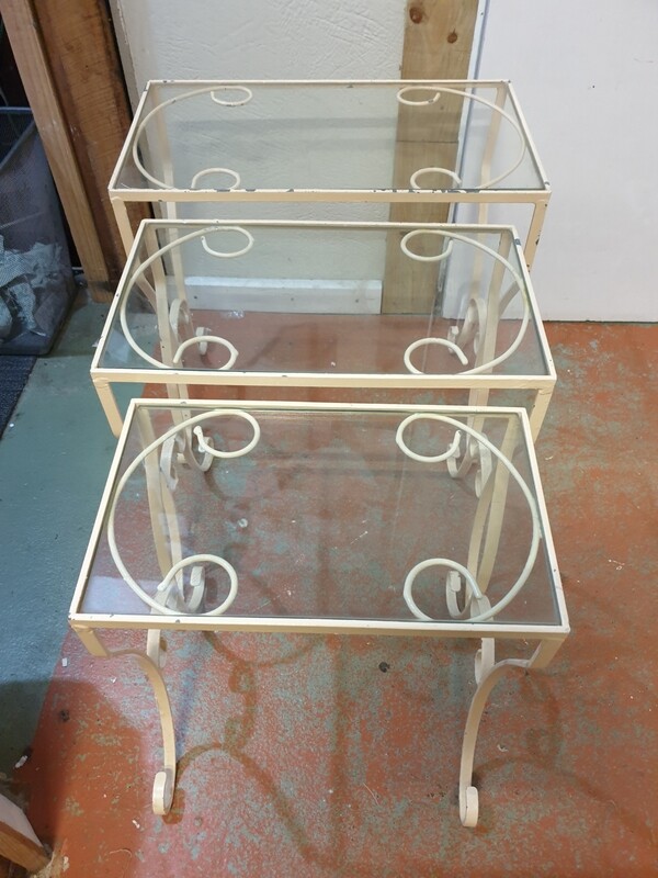 RETRO VINTAGE NEST TABLES