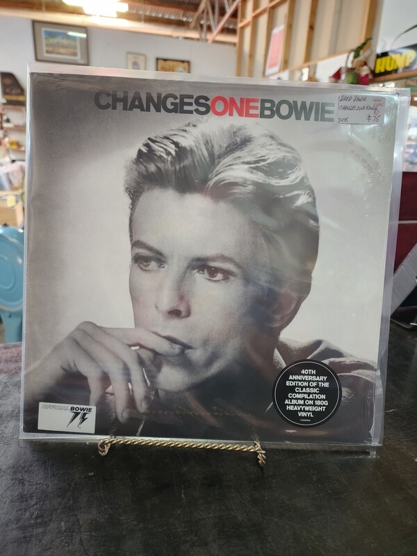 DAVID BOWIE  CHANGESONEBOWIE "NEW"