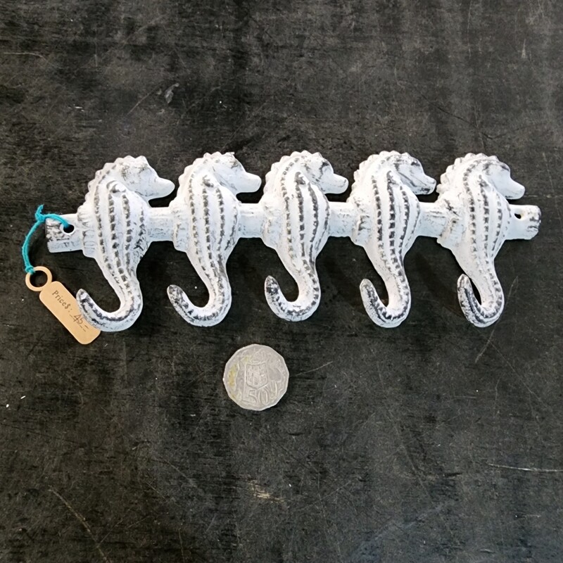 SEA HORSE CAST IRON HOOK HANGER