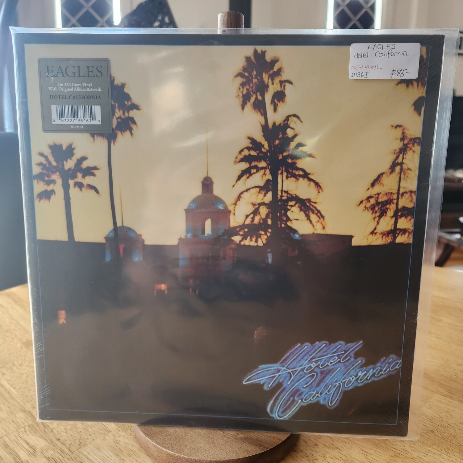 EAGLES  HOTEL CALIFORNIA NEW VINYL