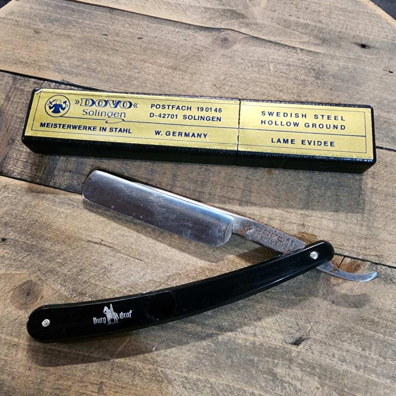 DOVO SOLINGEN CUT THROAT RAZOR IN CASE