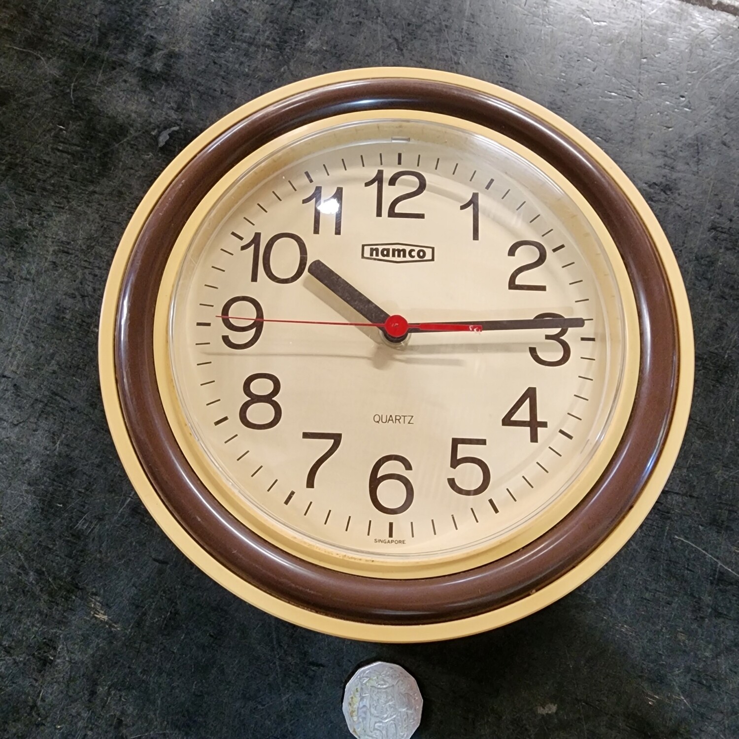 NAMCO QUARTZ RETRO WALL CLOCK